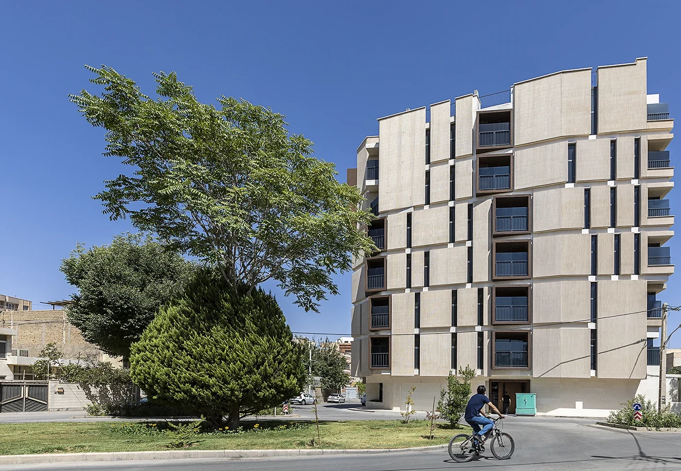 آپارتمان مهر طراحی نما زیوان استودیو 1