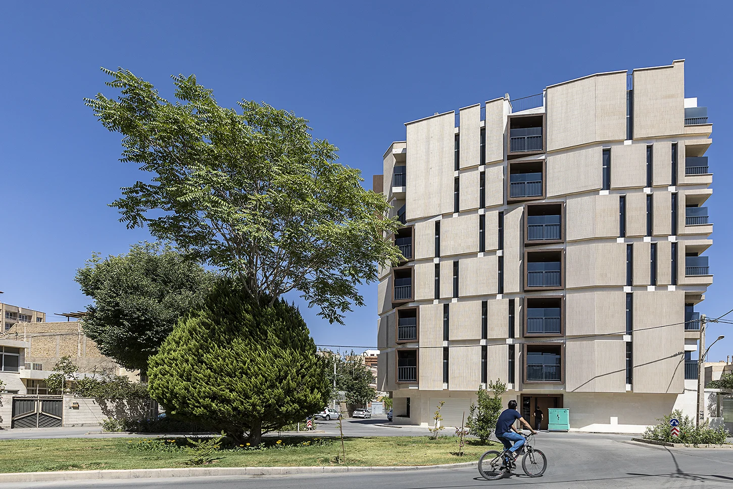 آپارتمان مهر طراحی نما زیوان استودیو 1